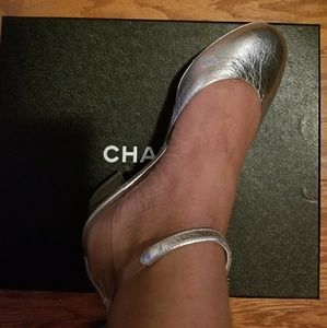 Authentic Chanel Metallic Heels. Size 38